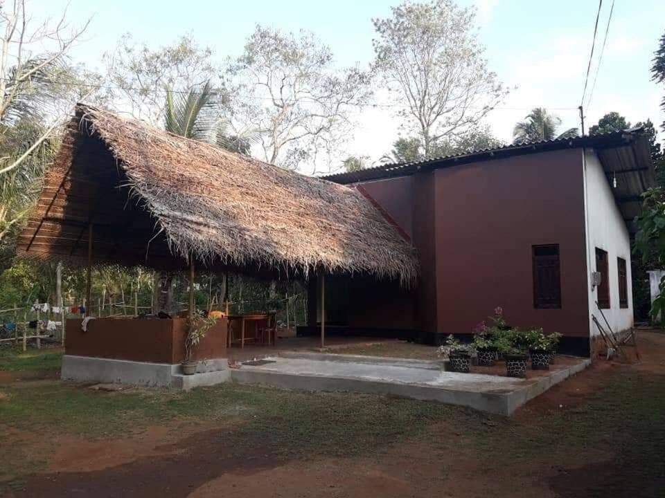 Gimanhala Cottage Anuradhapura Esterno foto